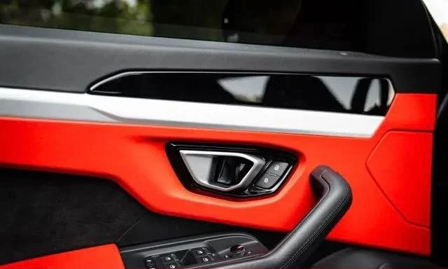 2020 Lamborghini Urus - Image 17 of 19
