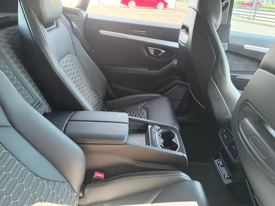 2020 Lamborghini Urus - Image 2 of 6