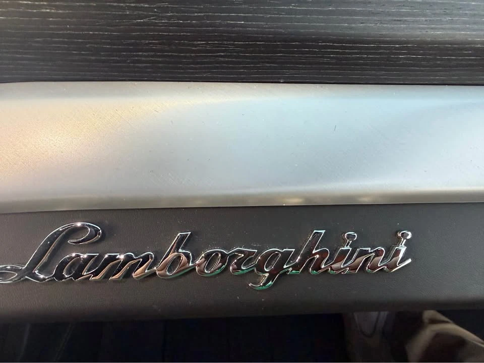2020 Lamborghini Urus - Image 7 of 14