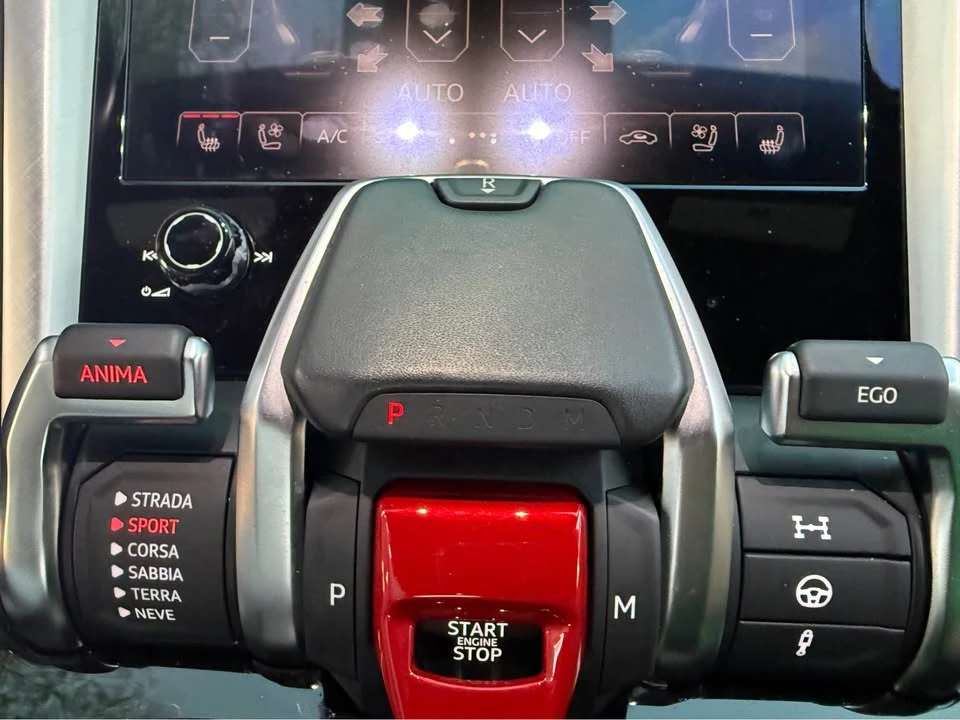 2020 Lamborghini Urus - Image 8 of 14