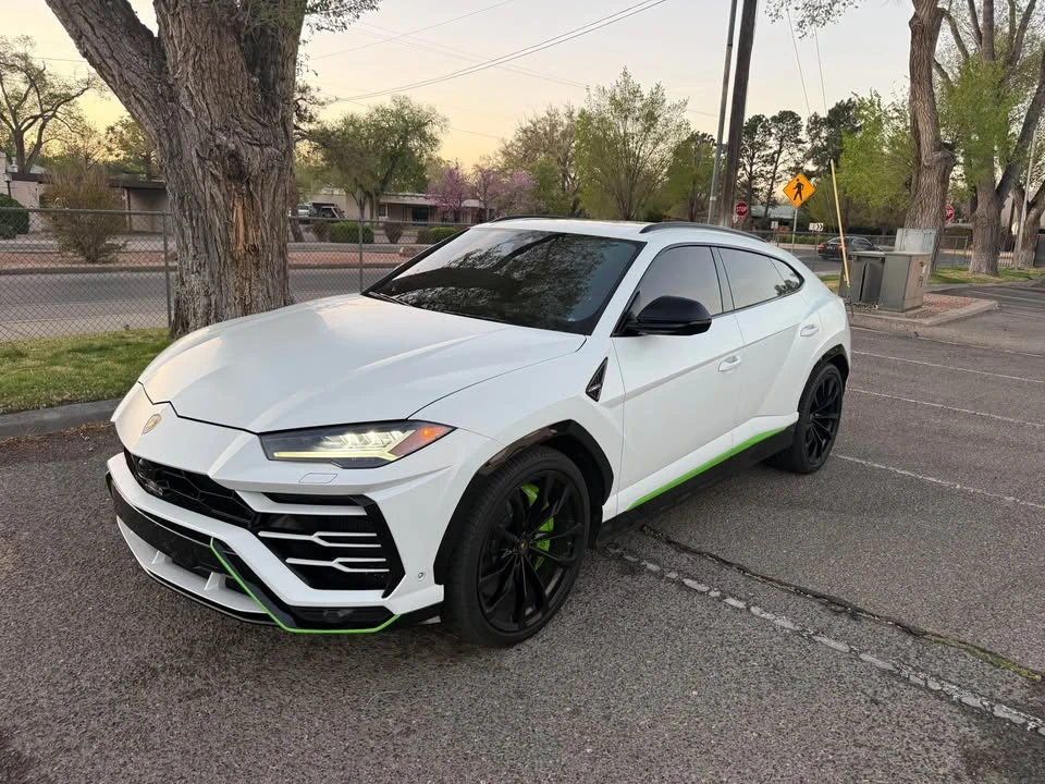 2020 Lamborghini Urus - Image 2 of 14