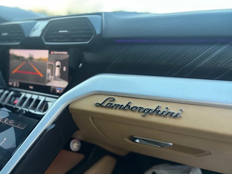 2020 Lamborghini Urus - Image 19 of 20