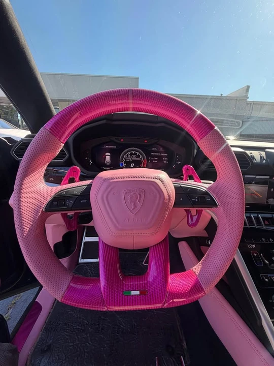 2020 Lamborghini Urus - Image 8 of 10