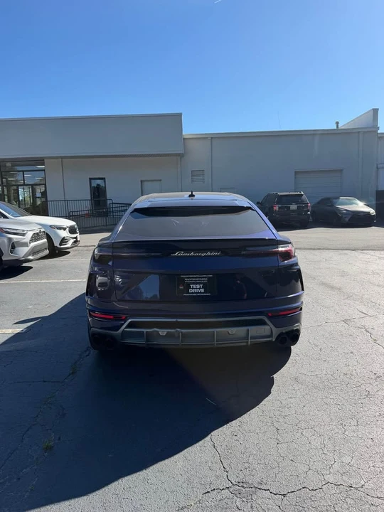 2020 Lamborghini Urus - Image 6 of 10