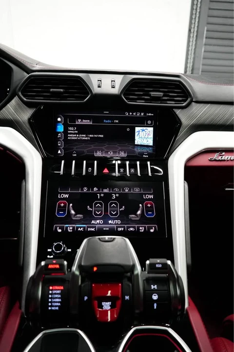 2020 Lamborghini Urus - Image 7 of 20