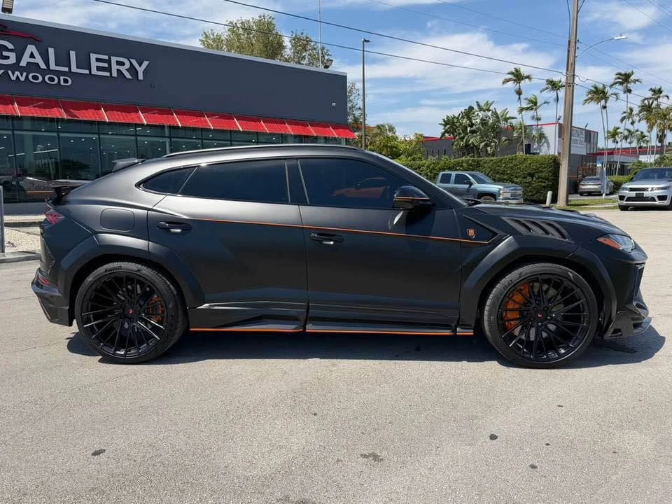 2020 Lamborghini Urus - Image 6 of 10