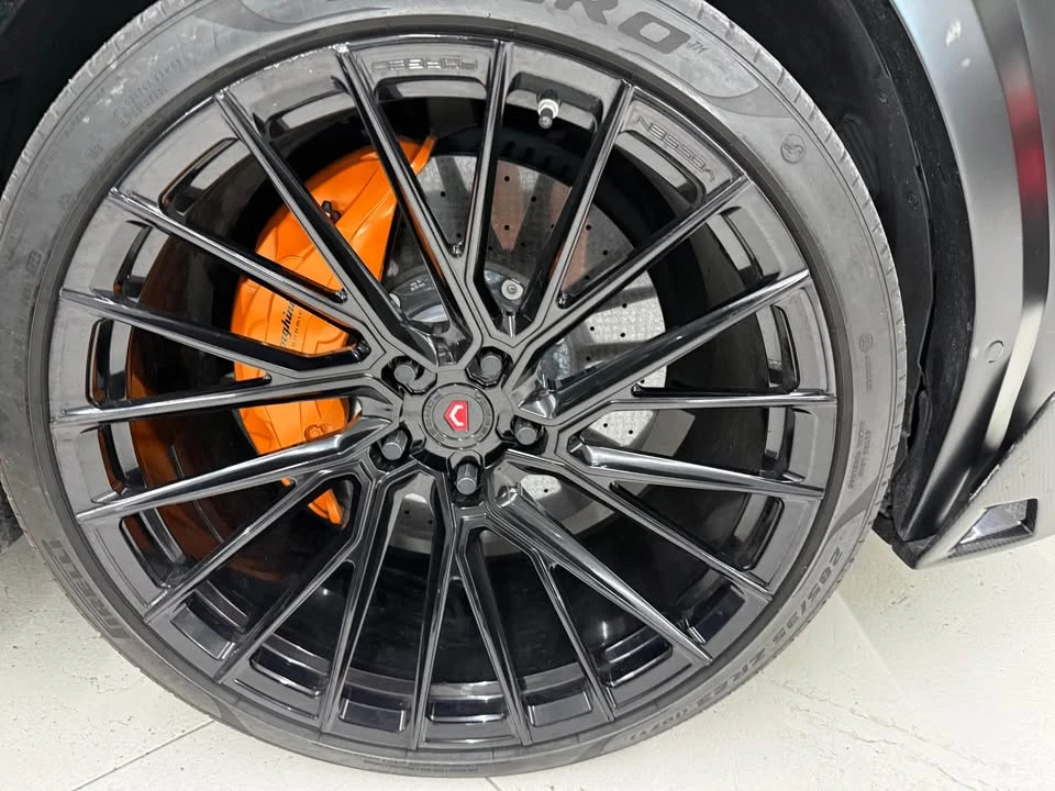2020 Lamborghini Urus - Image 9 of 10