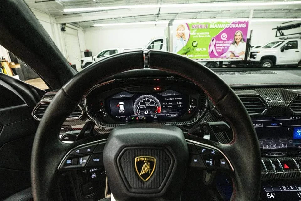 2020 Lamborghini Urus - Image 4 of 10