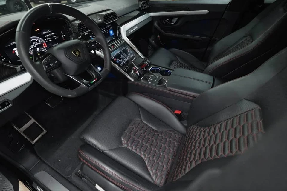 2020 Lamborghini Urus - Image 6 of 10