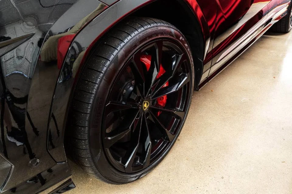 2020 Lamborghini Urus - Image 8 of 10