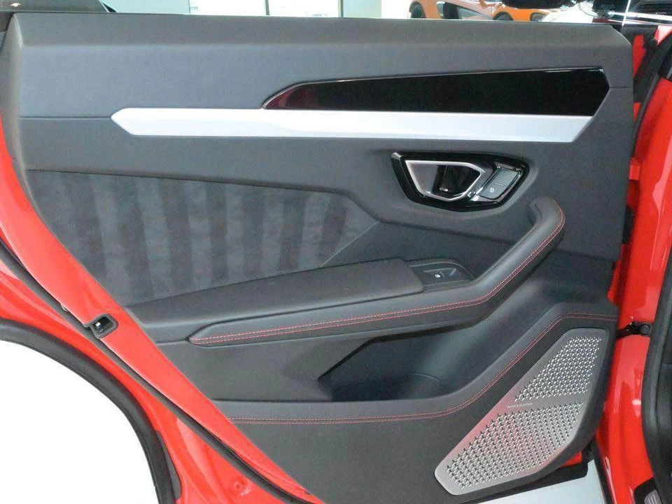 2020 Lamborghini Urus - Image 10 of 20