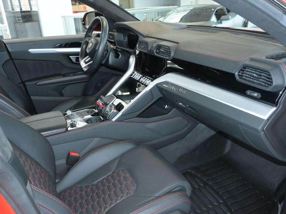 2020 Lamborghini Urus - Image 19 of 20