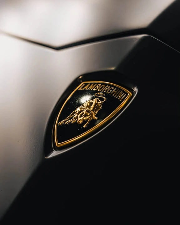 2020 Lamborghini Urus - Image 9 of 11