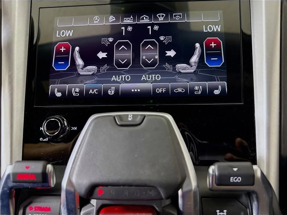 2020 Lamborghini Urus - Image 18 of 20
