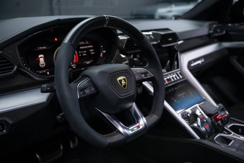 2020 Lamborghini Urus - Image 16 of 20