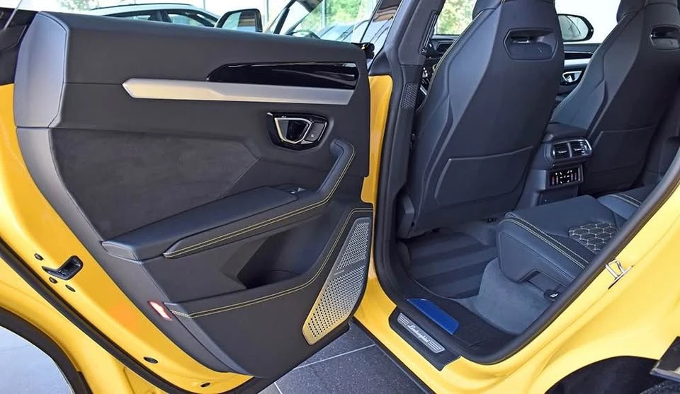 2020 Lamborghini Urus - Image 10 of 10