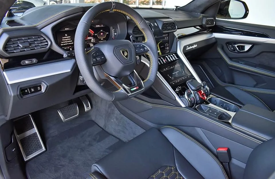 2020 Lamborghini Urus - Image 6 of 10