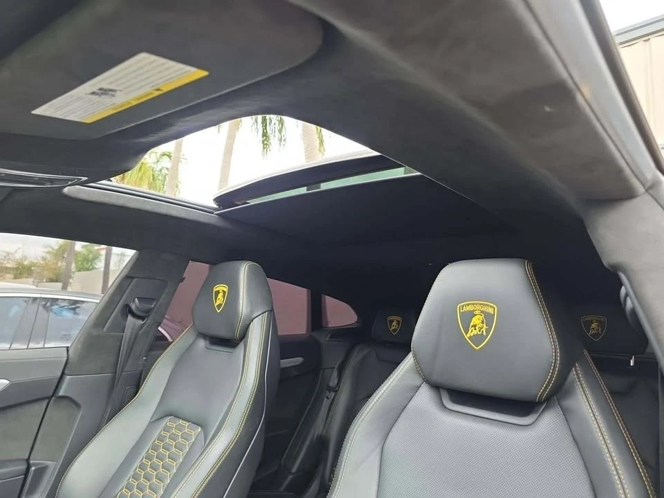 2020 Lamborghini Urus - Image 10 of 16