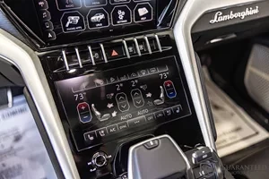 2020 Lamborghini Urus - Image 13 of 19