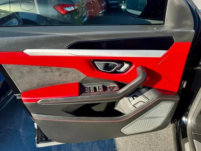 2020 Lamborghini Urus - Image 14 of 20