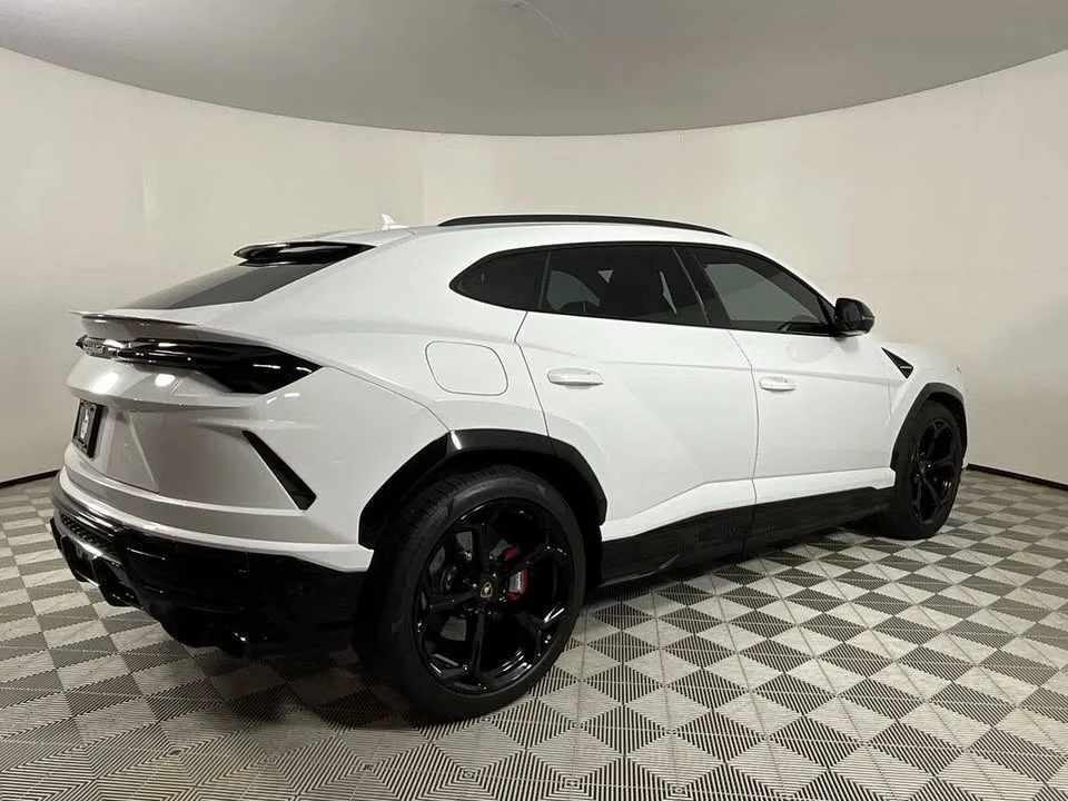 2020 Lamborghini Urus - Image 4 of 19