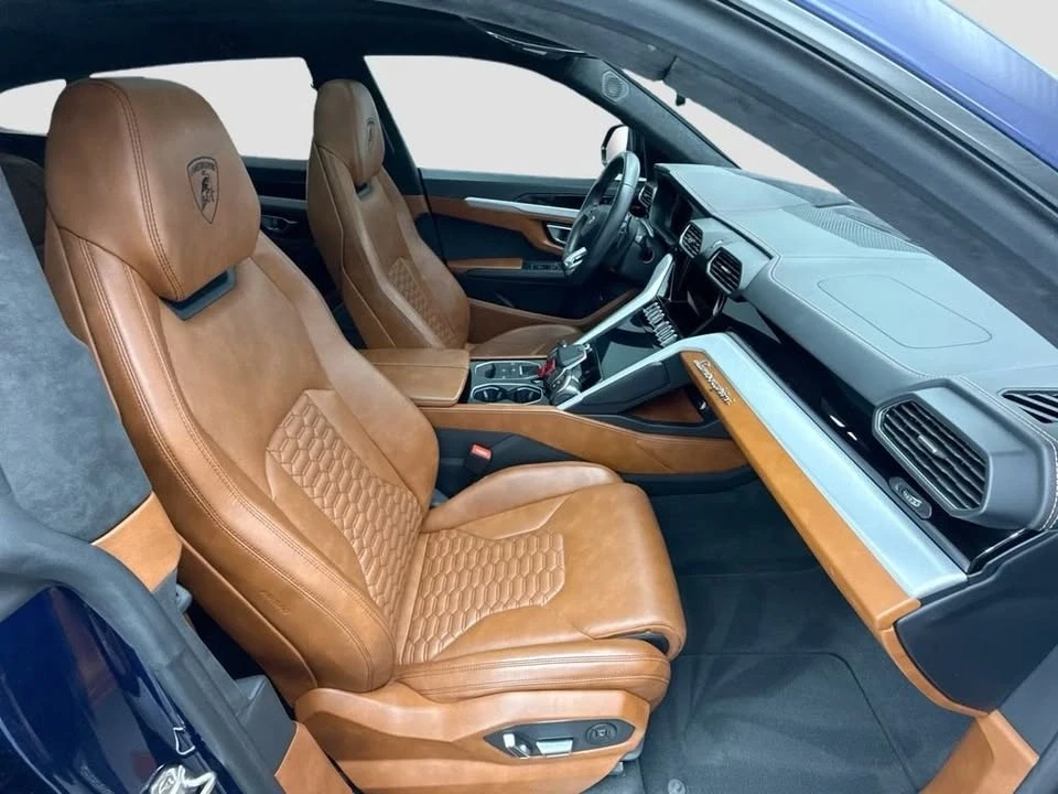 2020 Lamborghini Urus - Image 17 of 18