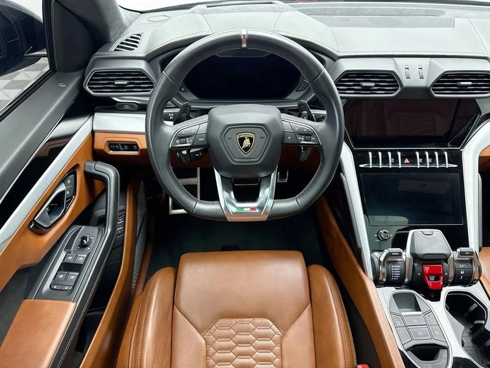 2020 Lamborghini Urus - Image 8 of 18