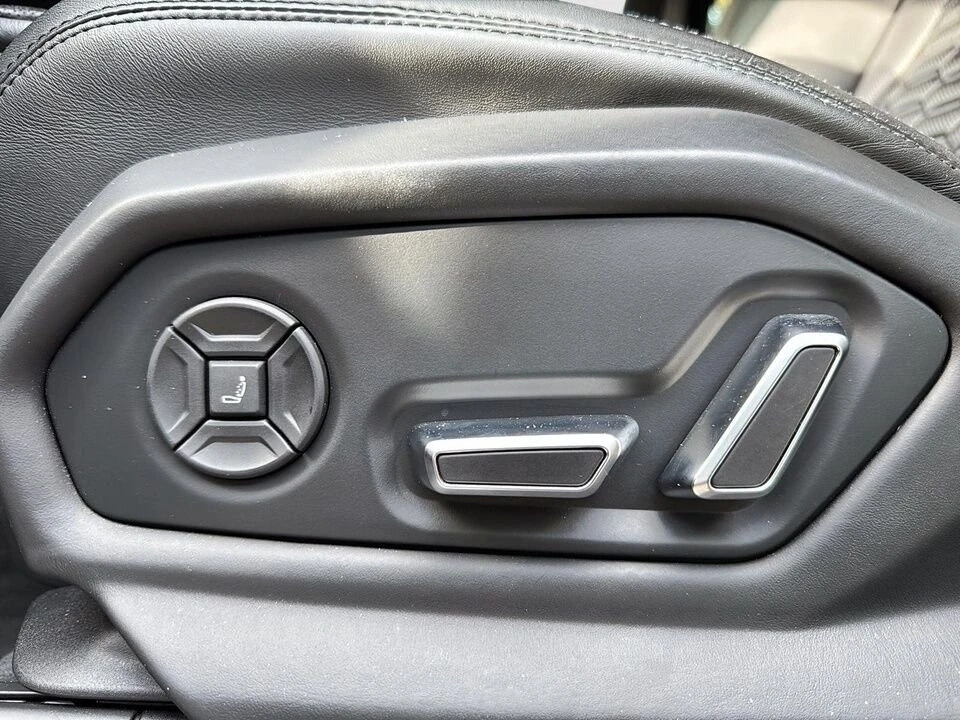 2020 Lamborghini Urus - Image 7 of 17