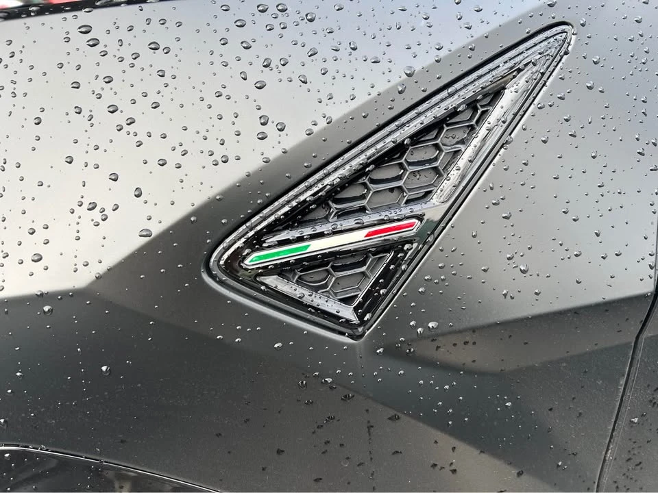2020 Lamborghini Urus - Image 12 of 18