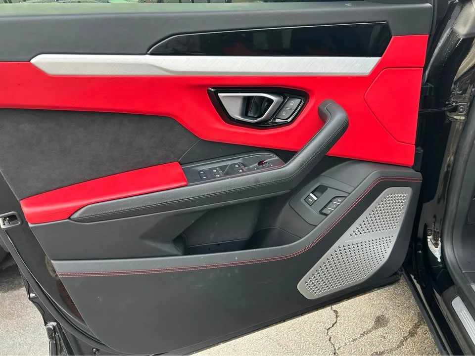 2020 Lamborghini Urus - Image 8 of 18