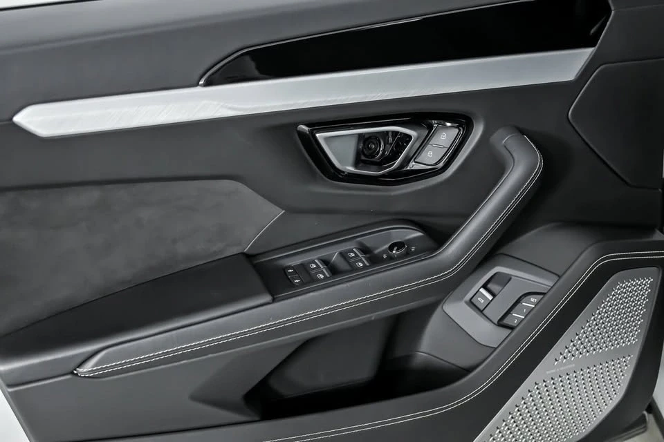 2020 Lamborghini Urus - Image 18 of 20