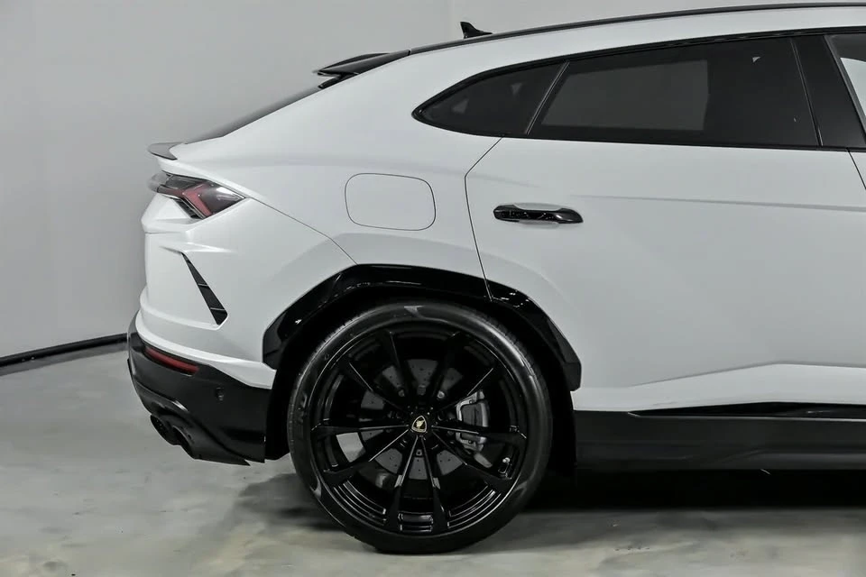 2020 Lamborghini Urus - Image 13 of 20