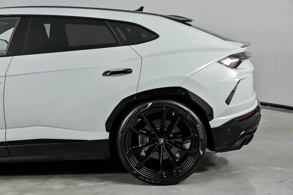 2020 Lamborghini Urus - Image 9 of 20