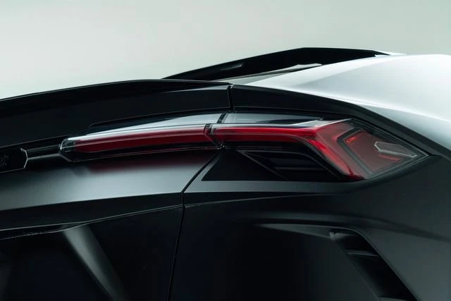 2020 Lamborghini Urus - Image 13 of 20