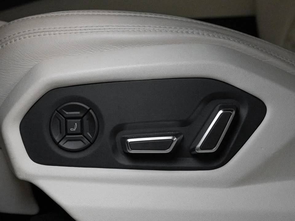 2020 Lamborghini Urus - Image 15 of 20
