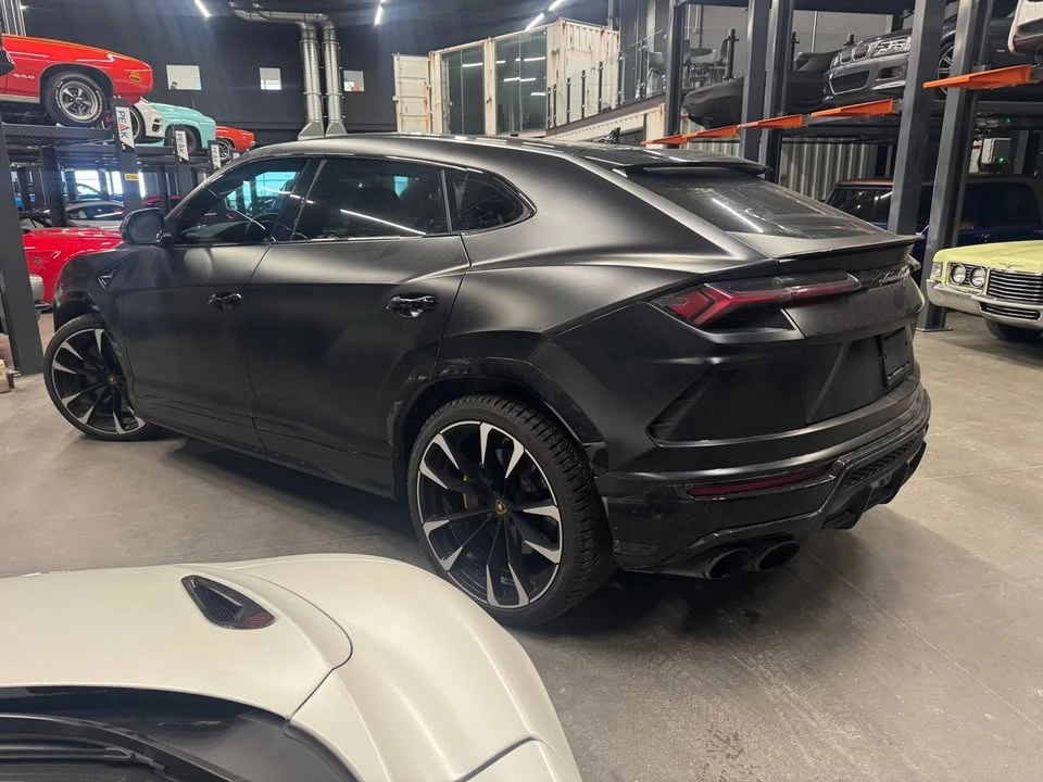 2020 Lamborghini Urus - Image 2 of 4