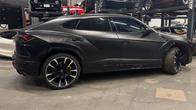 2020 Lamborghini Urus - Image 4 of 5