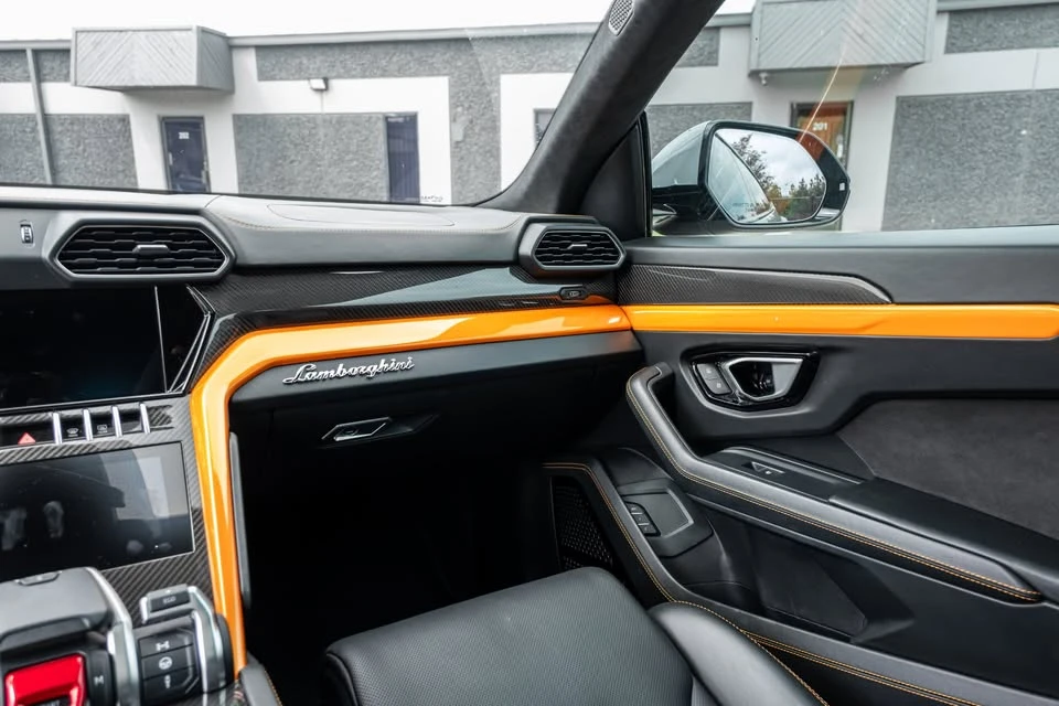 2020 Lamborghini Urus - Image 17 of 20