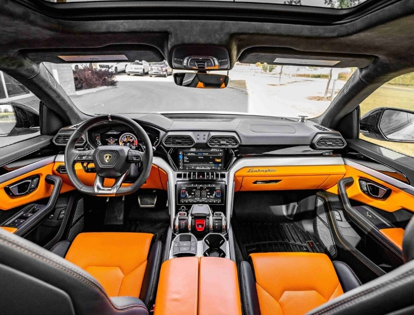 2020 Lamborghini Urus - Image 4 of 5