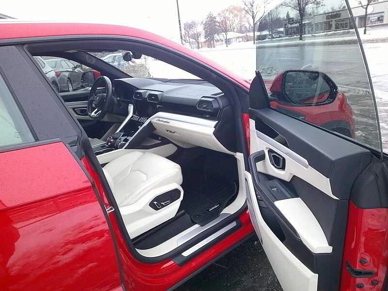 2020 Lamborghini Urus - Image 7 of 14