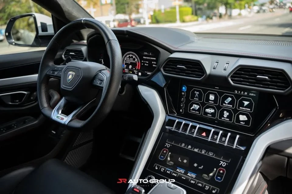 2020 Lamborghini Urus - Image 11 of 19