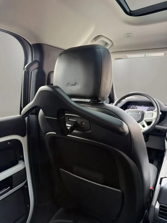 2020 Land Rover Defender L663 - Image 17 of 20