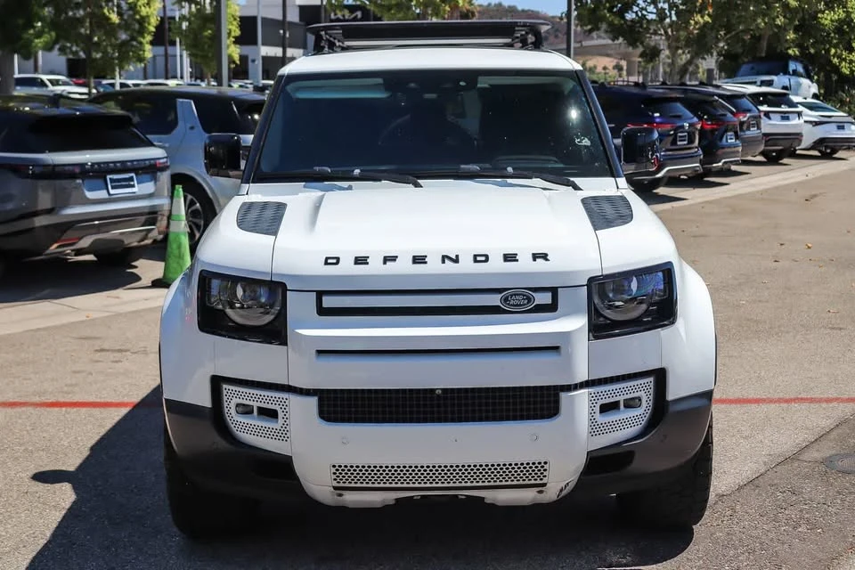 2020 Land Rover Defender L663 - Image 2 of 7