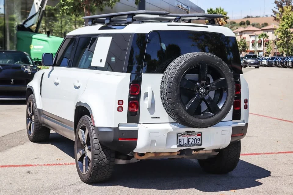 2020 Land Rover Defender L663 - Image 3 of 7