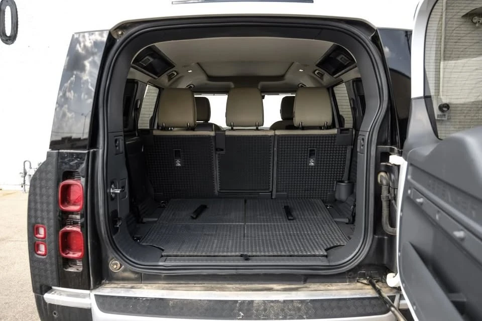 2020 Land Rover Defender L663 - Image 19 of 20