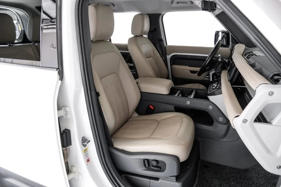 2020 Land Rover Defender L663 - Image 16 of 20