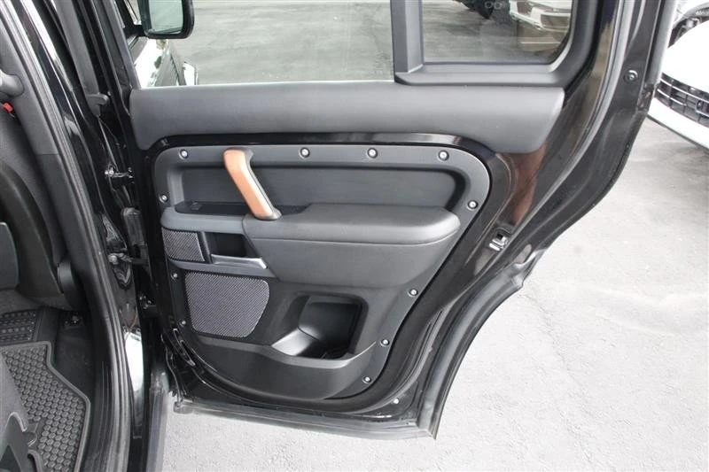 2020 Land Rover Defender L663 - Image 14 of 20