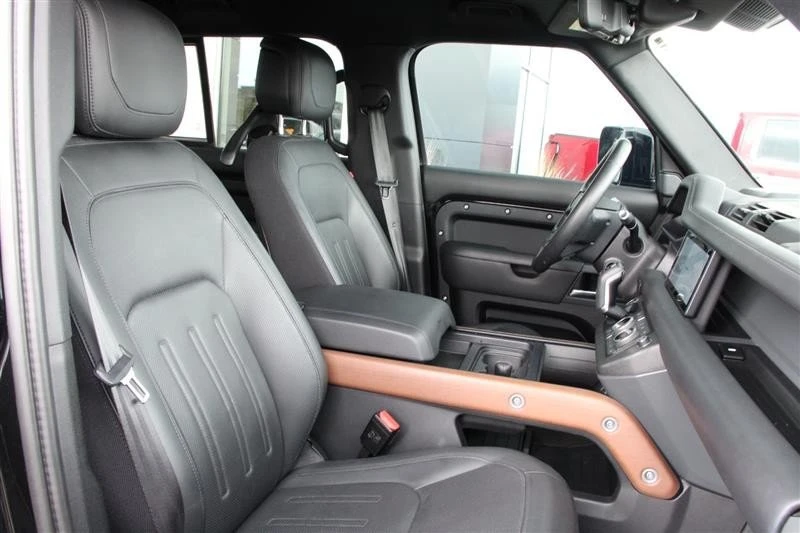 2020 Land Rover Defender L663 - Image 11 of 20