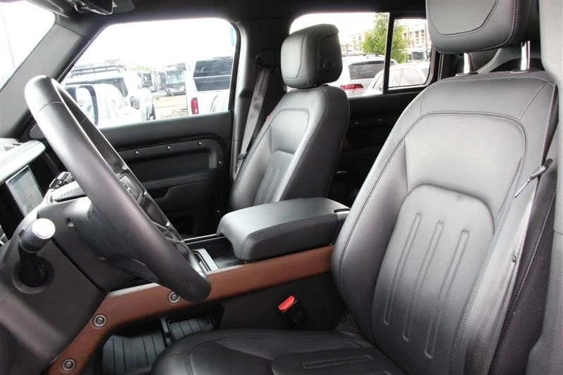 2020 Land Rover Defender L663 - Image 17 of 20