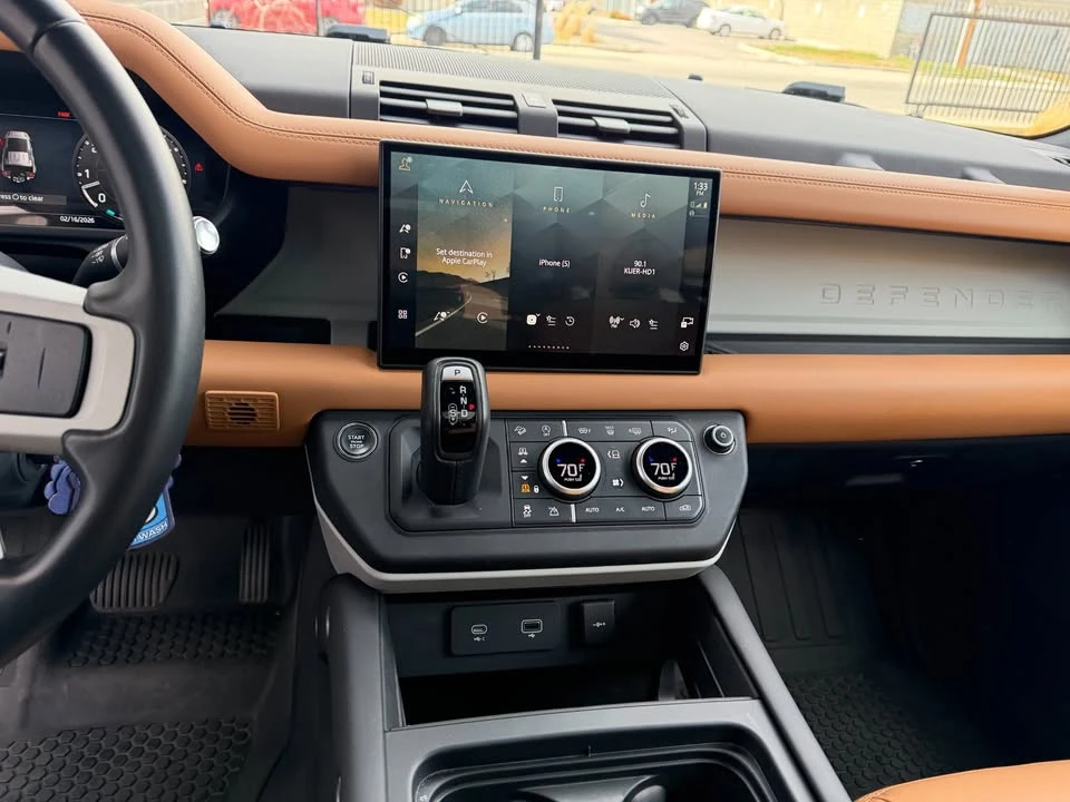 2020 Land Rover Defender L663 - Image 10 of 20